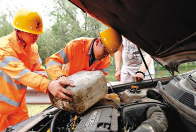 东兴区剑阁道路救援